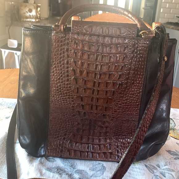 Vintage Brahmin Leather Crossbody/Satchel - Picture 7 of 10